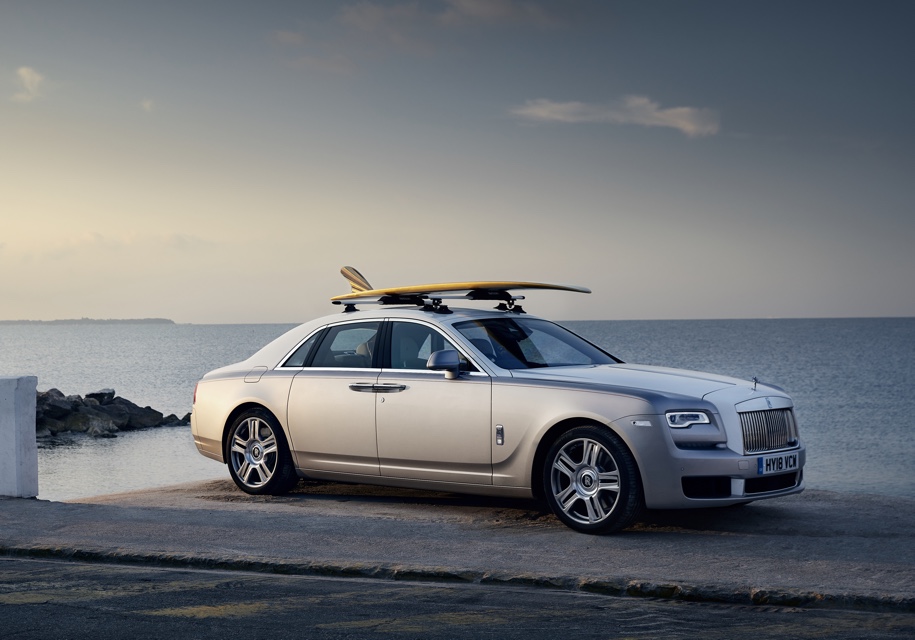 У Каннах проходить унікальна виставка від Rolls-Royce