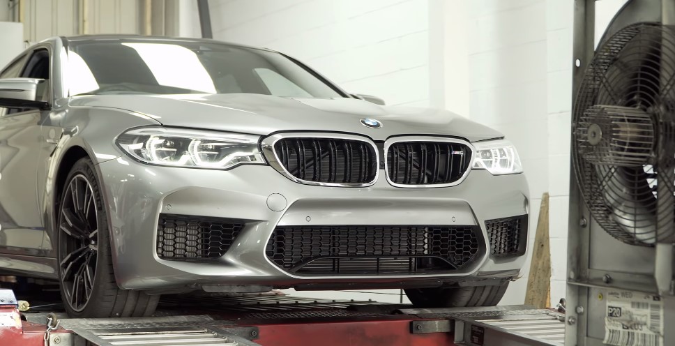 Двигун BMW M5 F90 виявився потужнішим, ніж заявляла компанія (ВІДЕО)