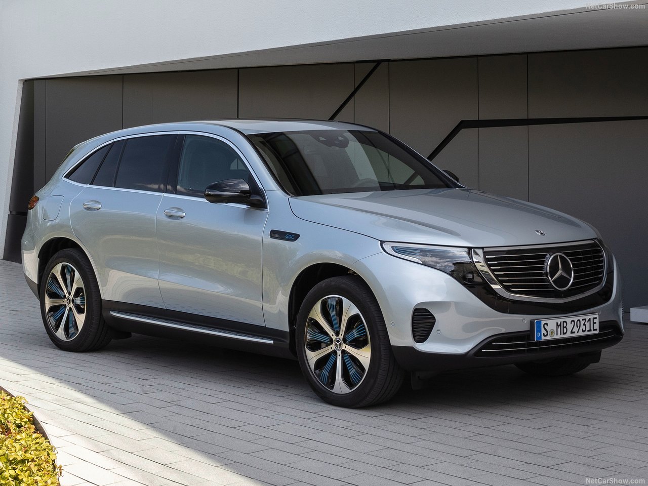 Mercedes-Benz EQC дебютував у Стокгольмі