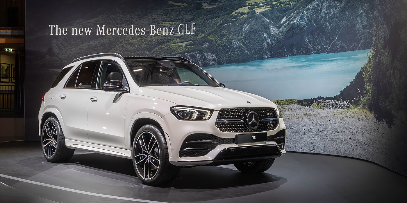 У Парижі Mercedes-Benz розсекретила нове покоління GLE