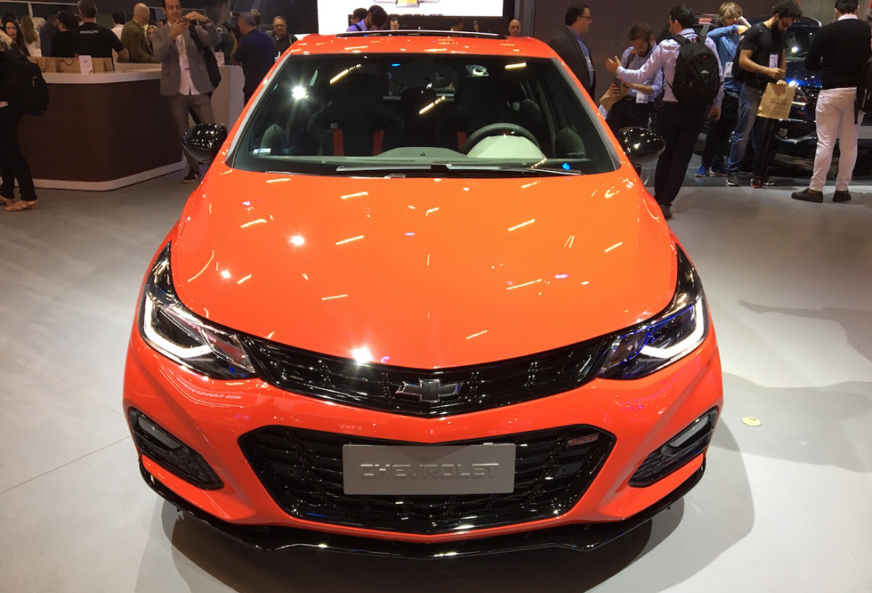 «Гарячий» Chevrolet Cruze обзавівся 300-сильним турбованим агрегатом