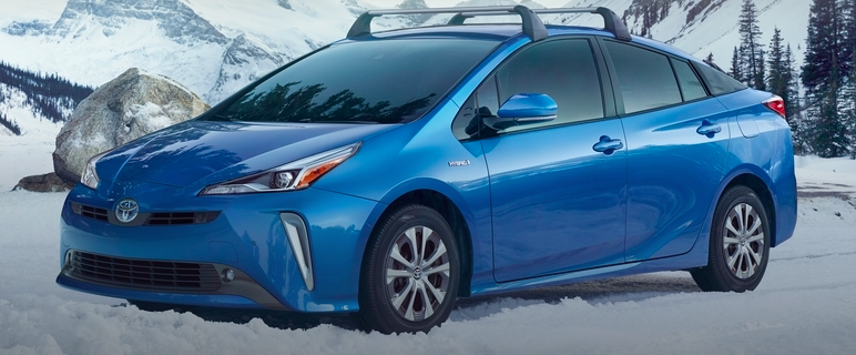 Toyota Prius оновився: новий дизайн, повний привід та не тільки