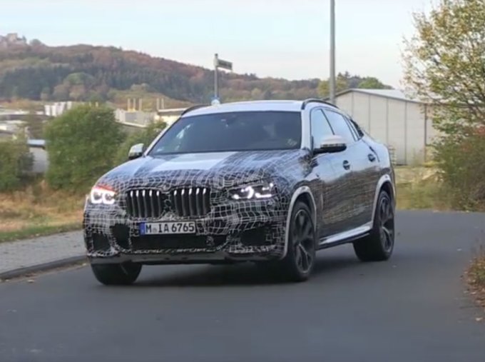 Рестайлінговому BMW X6 готують прем'єру на 2019 рік