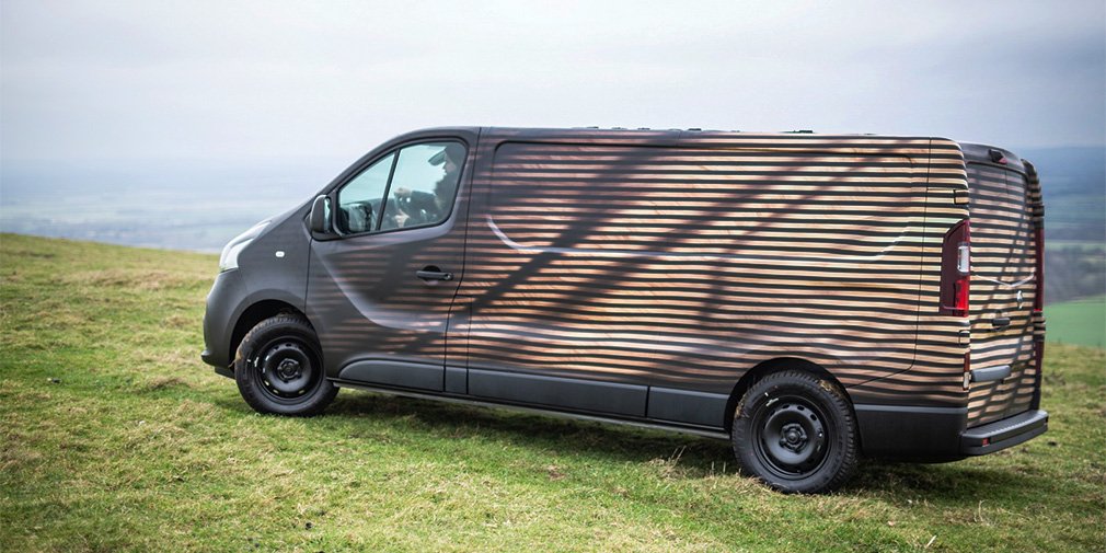 З фургона Nissan NV300 зробили мобільну майстерню