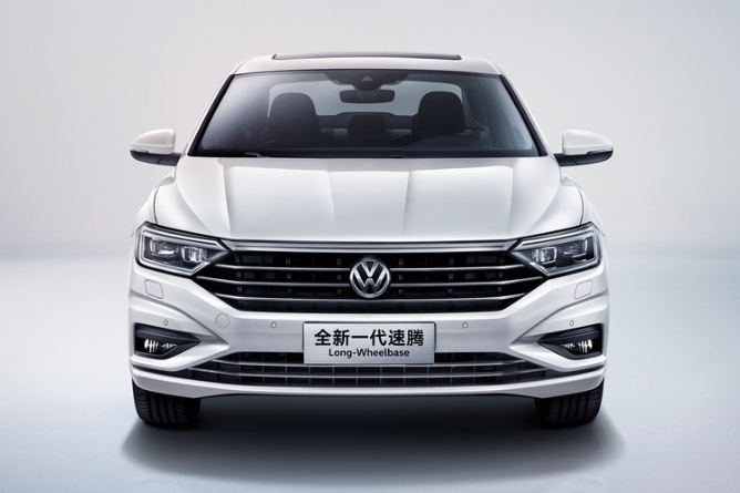 Нове покоління «розтягнутого» Volkswagen Jetta з'явилося на офіційних фото