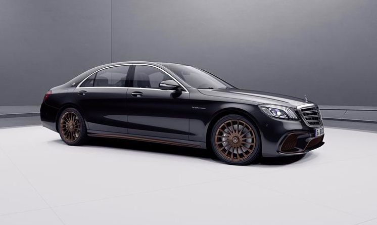 Представлено останній екземпляр Mercedes-AMG S-Class V12