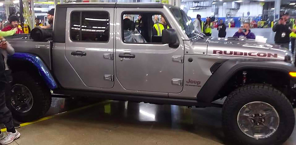 Jeep Gladiator розпочав своє виробництво