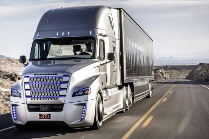 Daimler Trucks викупив компанію, яка розробляє системи автопілотування