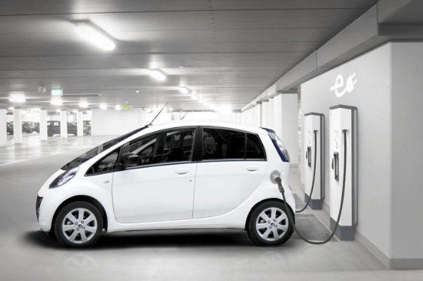 Сусідня Польща буде випускати електрокари