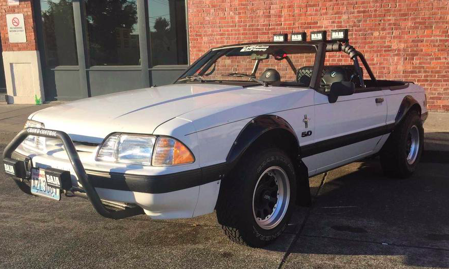 Старому Ford Mustang надали нове позашляхове життя (ВІДЕО)