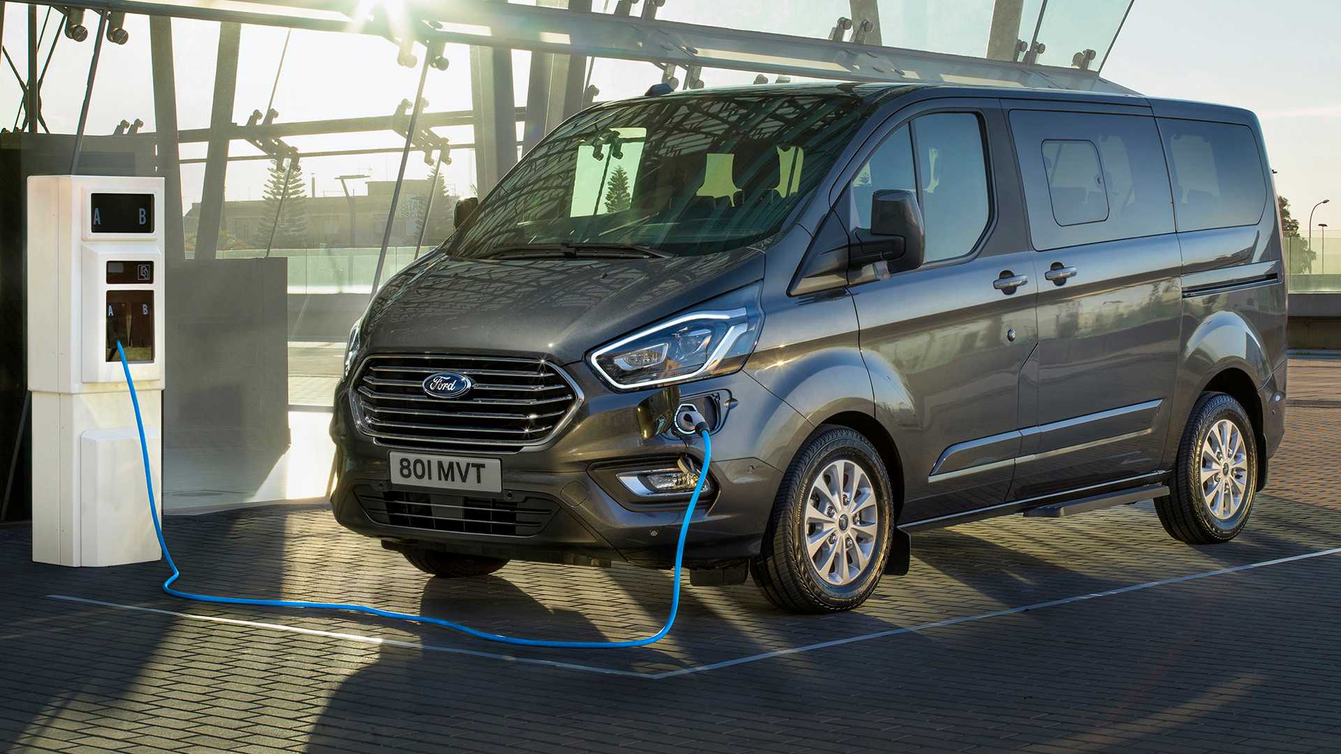 Ford Transit отримав повністю електричне виконання (ВІДЕО)