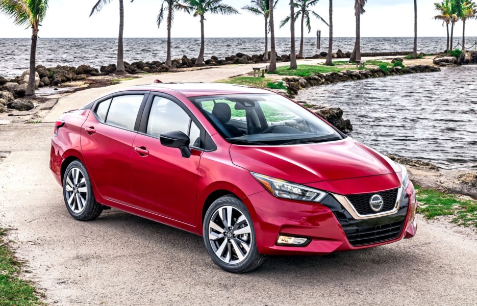 Про новий бюджетний седан Nissan Versa з'явилося більше інформації