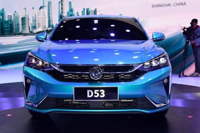 Новенький седан Dongfeng нагадає Peugeot 208 та Opel Corsa