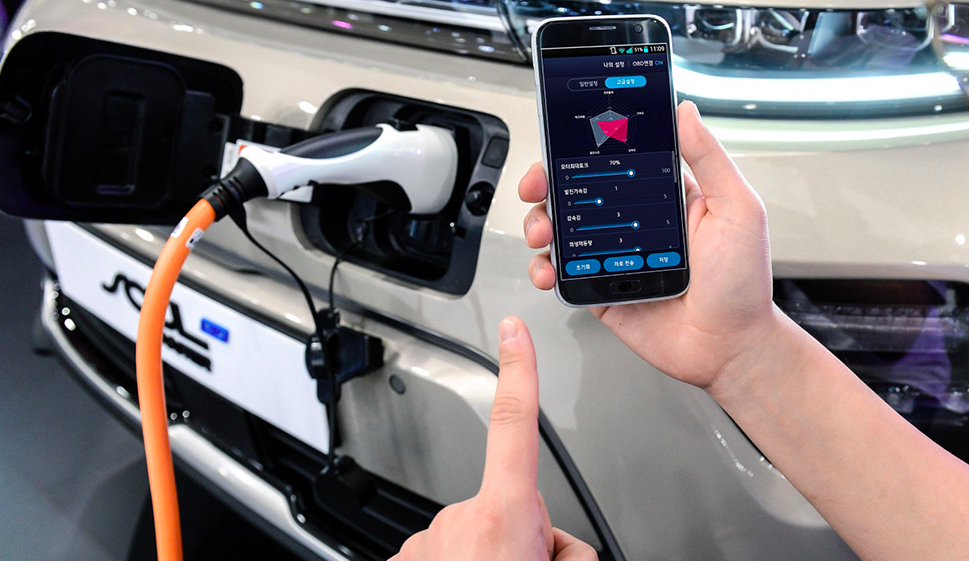 Смартфон допоможе налаштувати електрокари Hyundai персонально