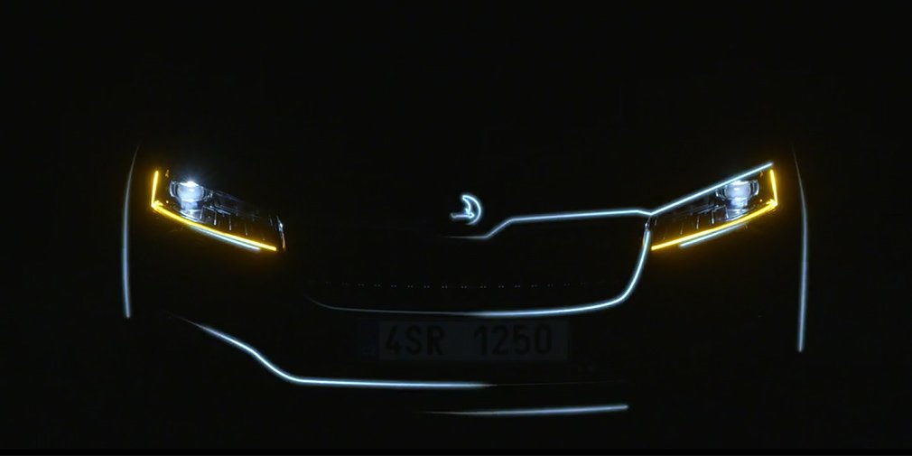 Нову Skoda Superb показали на відеоролику