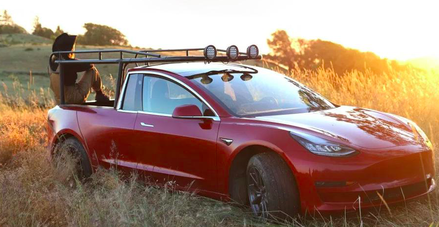 Tesla Model 3 руками спеціаліста перетворилася на пікап