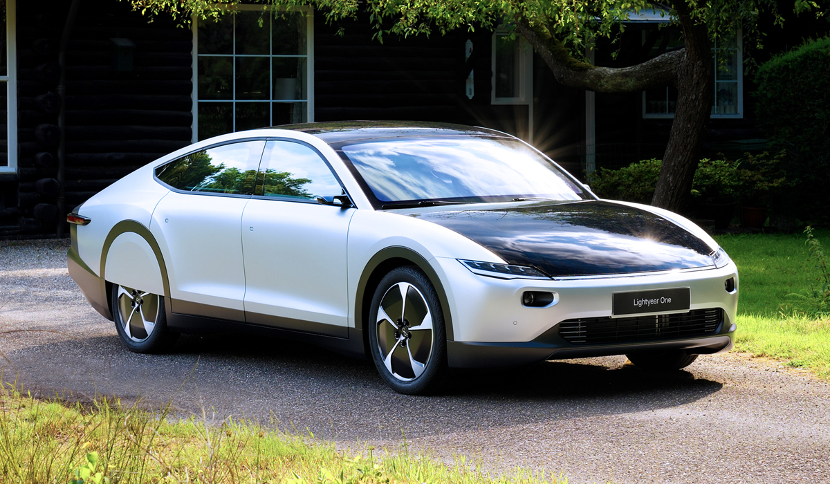 В Голландії створили машину, яка працює на сонячній енергії