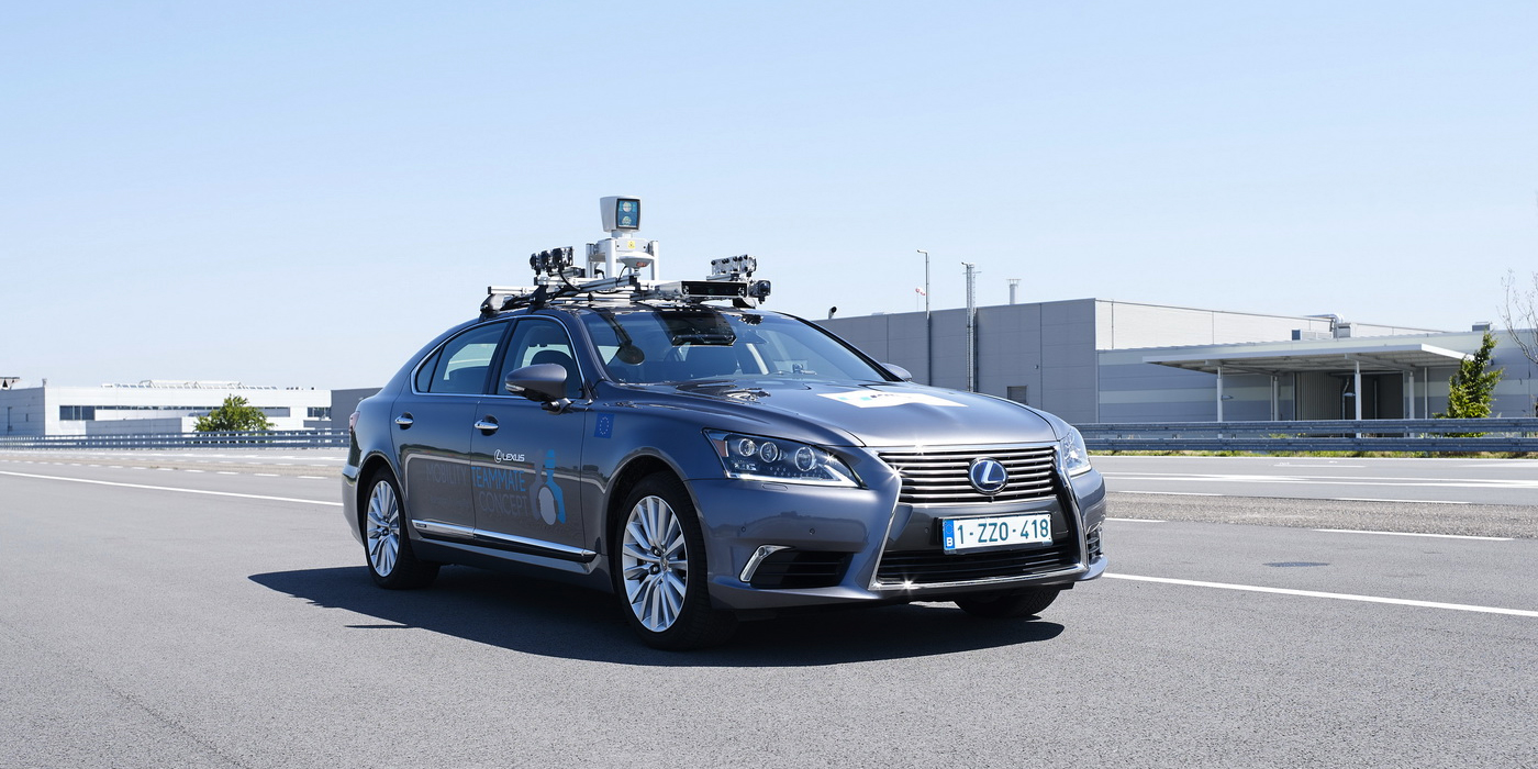 Lexus готує безпілотні авто для тестів у Бельгії