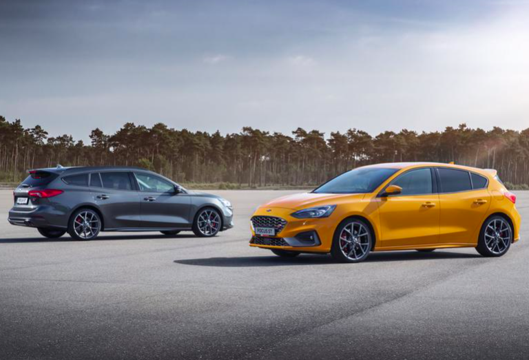 Новий Ford Focus ST прокотився в красивих місцях Португалії (ВІДЕО)