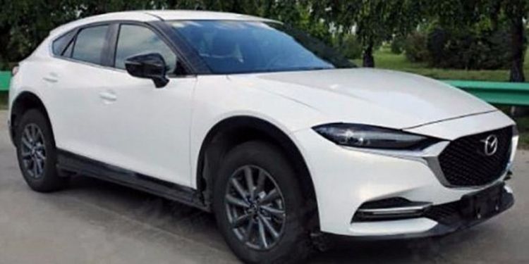 Оновлену Mazda CX-4 зафіксували на дорогах Китаю