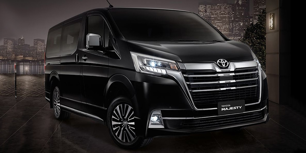 У Toyota розсекретили топовий мінівен