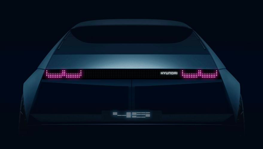 У Hyundai показали електромобіль в ретро-стилістиці