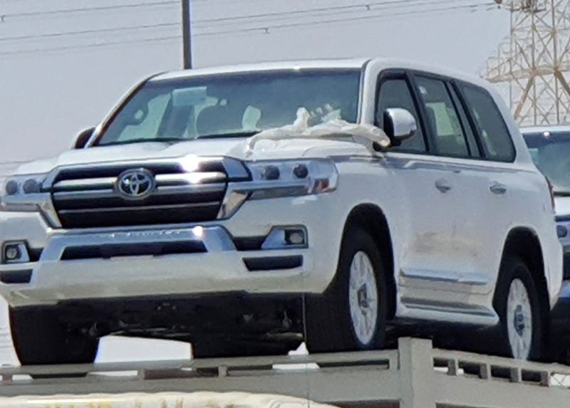 Оновлений Toyota Land Cruiser 2020 вже підготували дилерам