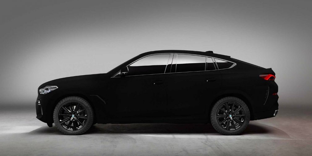 Чорний-чорний BMW з'явився на фото