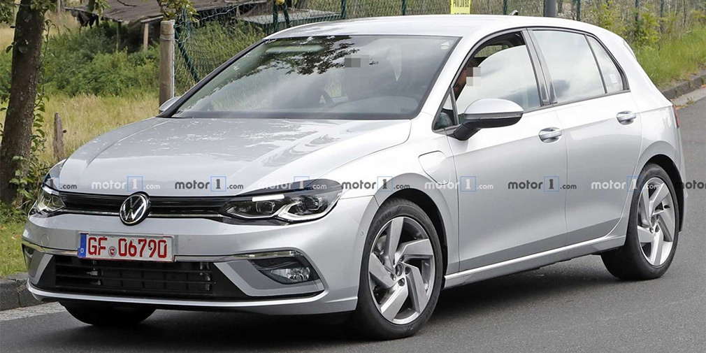 Новий Volkswagen Golf GTE розсекретили раніше терміну