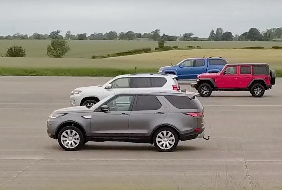 Land Cruiser Prado, Wrangler, Discovery та Amarok з'ясували, хто краще в дрег-рейсі (ВІДЕО)