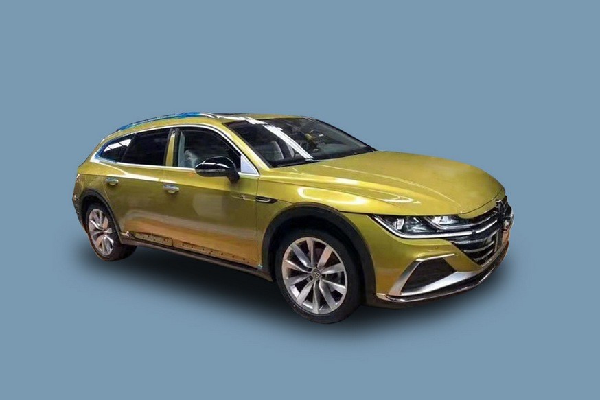 Volkswagen Arteon поставав у вигляді універсала