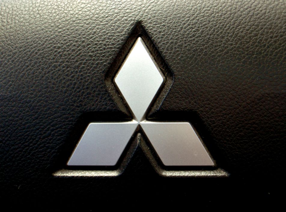 Офіси Mitsubishi масово обшукують у Німеччині