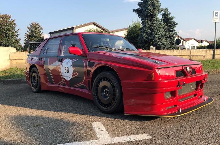 Рідкісна Alfa Romeo з 400-сильним мотором виставлена на продаж