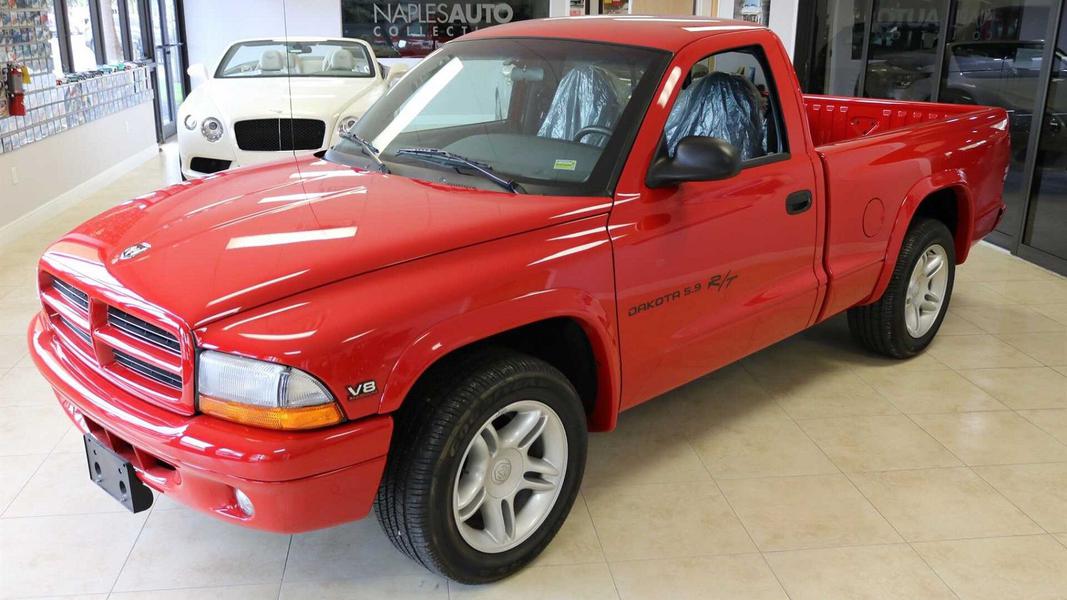 Рідкісні спортивні пікапи Dodge виставлені на продаж
