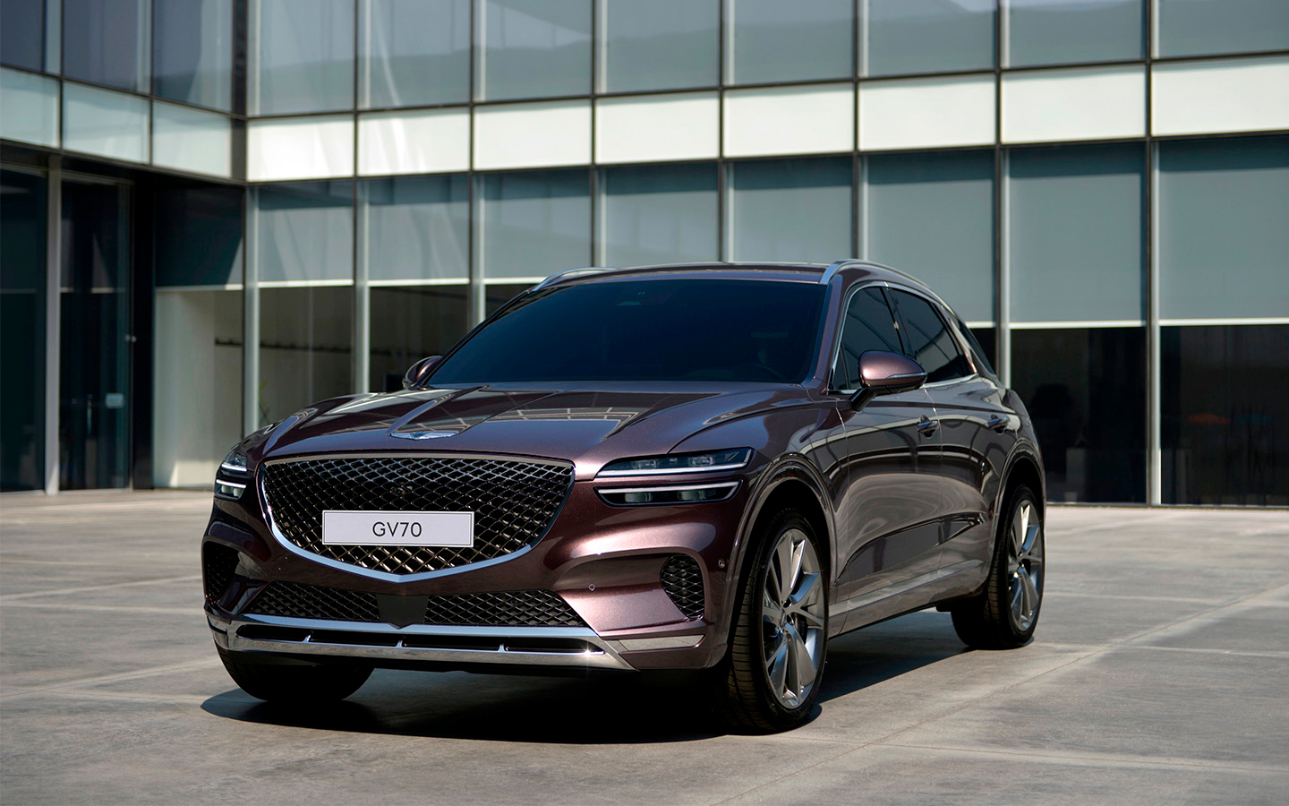 Genesis представив елегантний та красивий компактний GV70 SUV