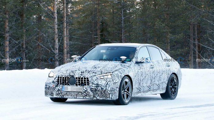 Mercedes-AMG C63 нового покоління з'явився на тестах