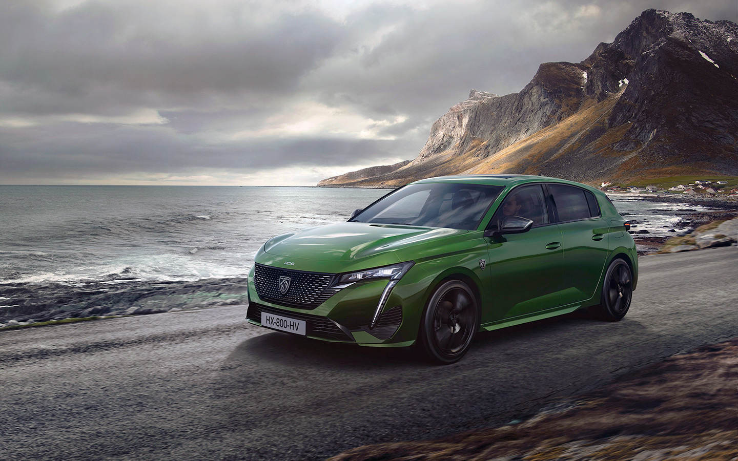 Дебютувала перша модель Peugeot з новою емблемою (ВІДЕО)