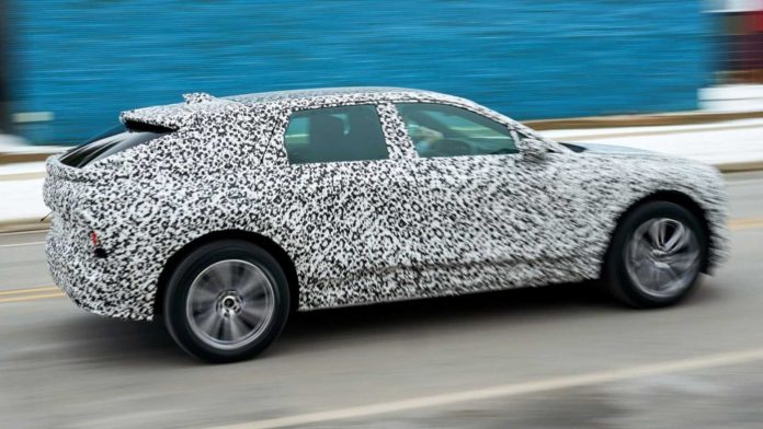 Прототип Cadillac Lyriq активно проходить тести