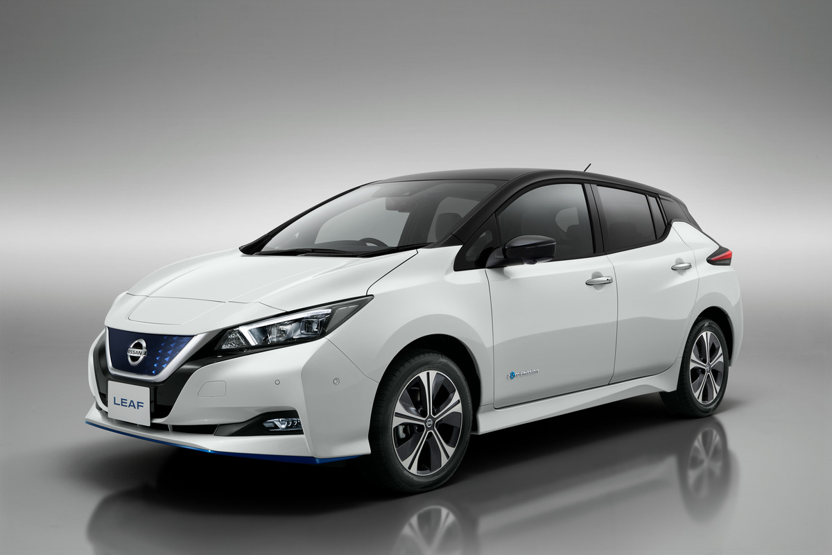 Електрокар Nissan Leaf офіційно з'явився в Україні