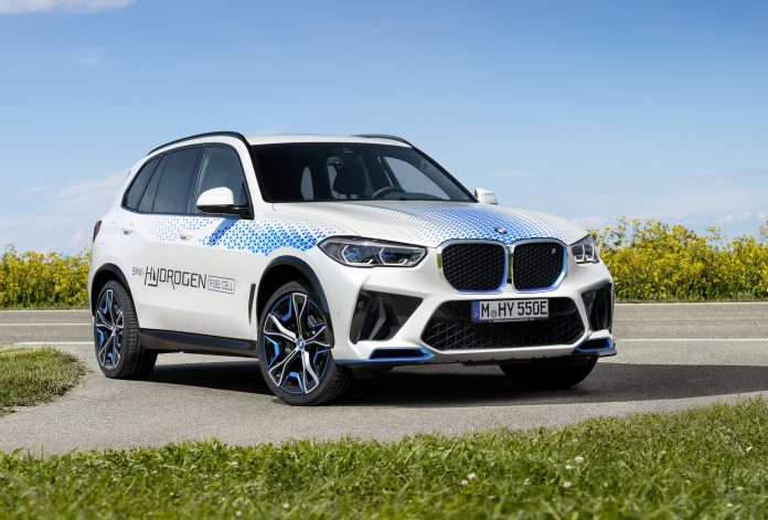 Водневий кросовер BMW iX5 Hydrogen розсекретив свої характеристики