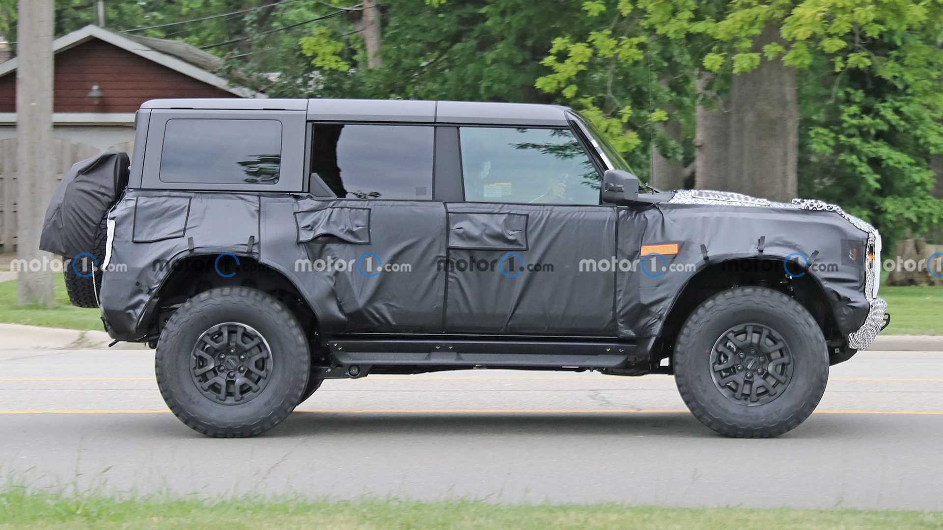 Ford Bronco Raptor проходить фінальні тести