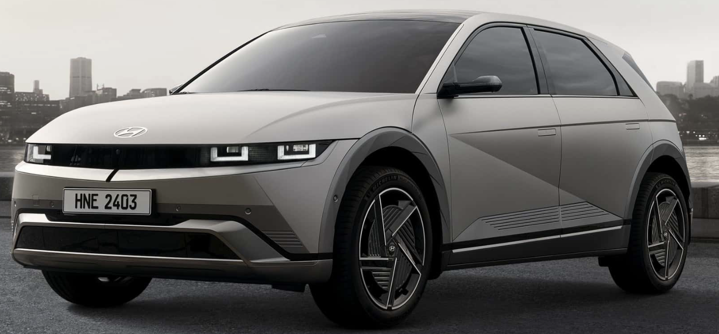 Hyundai Ioniq 5 N Line: більше можливостей і задній склоочисник