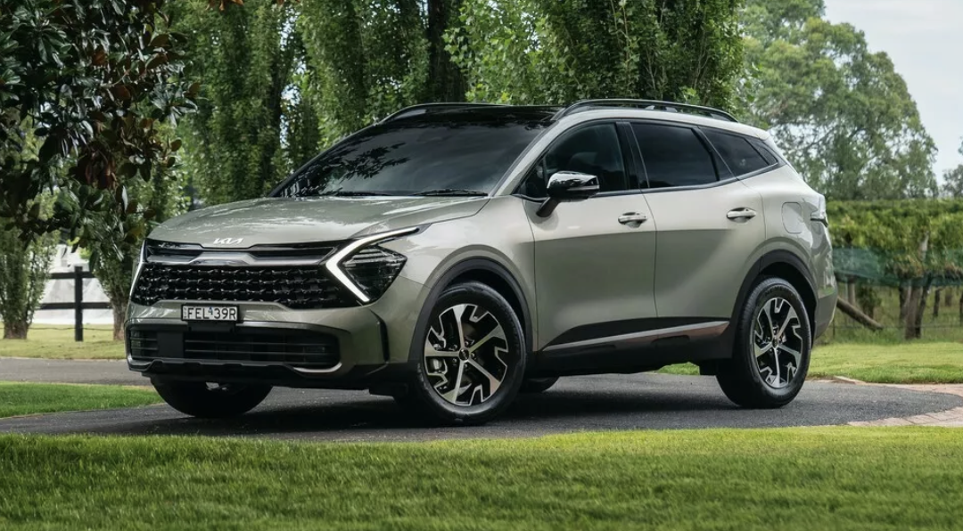 Kia представила новий Sportage HEV, який розділяє гібридну силову установку з більшим Sorento Hybrid