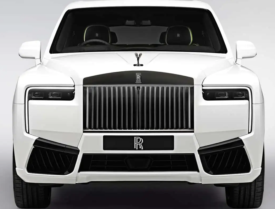 У новому вигляді Rolls-Royce Cullinan виходить на сцену як сучасний штурмовик