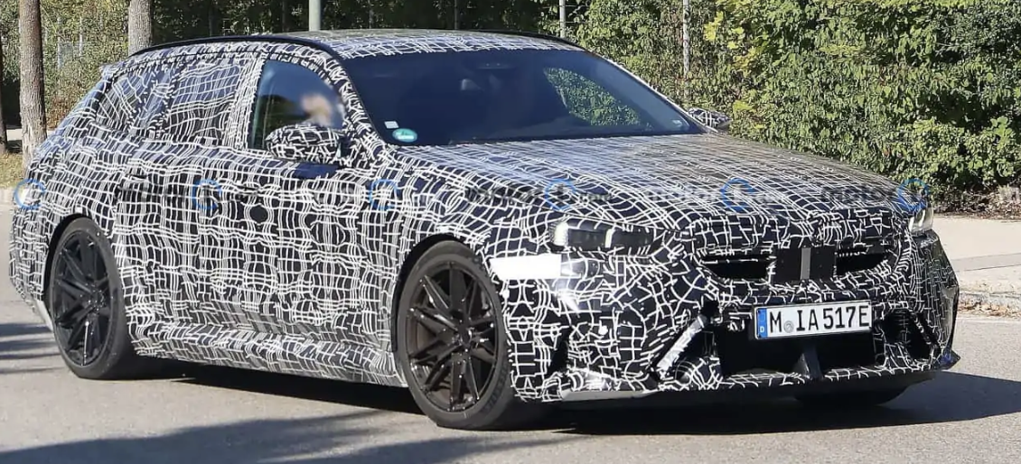 BMW вирішило продемонструвати M5 Touring через пару тижнів