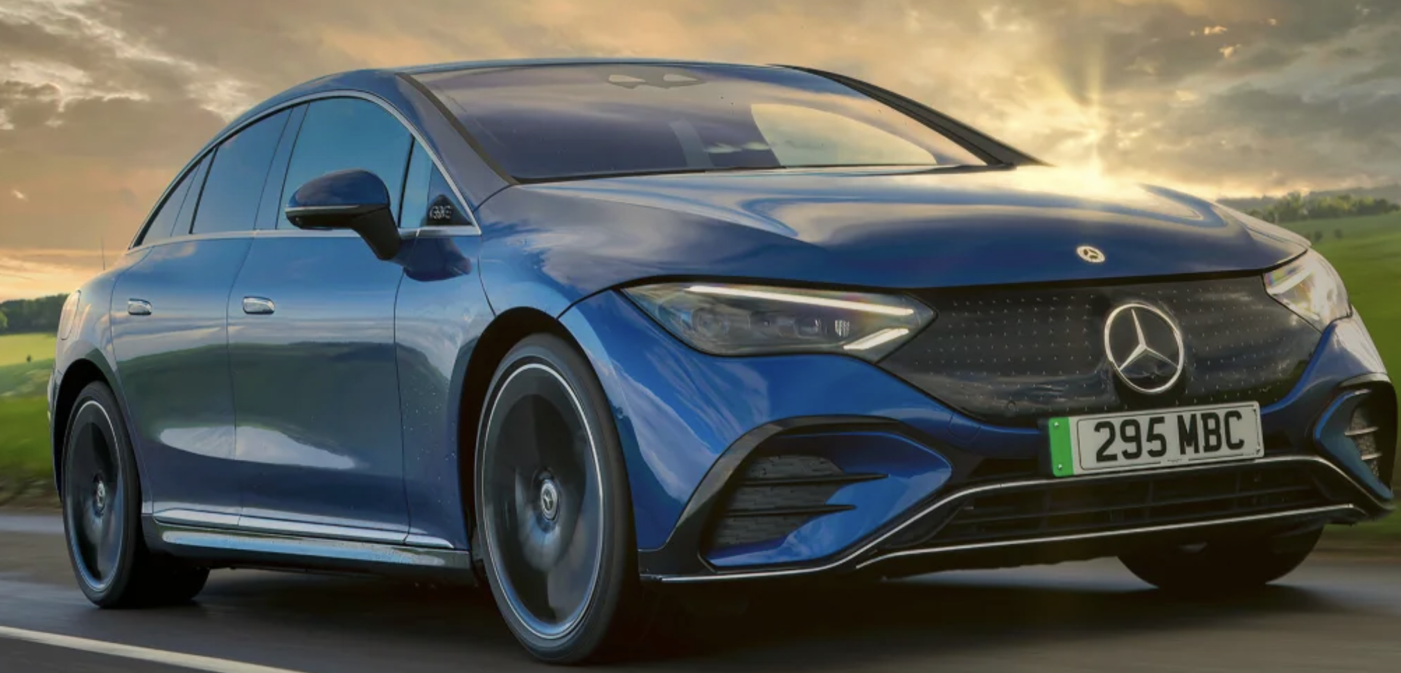 Оновлений Mercedes EQE 350+: розширення модельного ряду з пробігом до 690 км