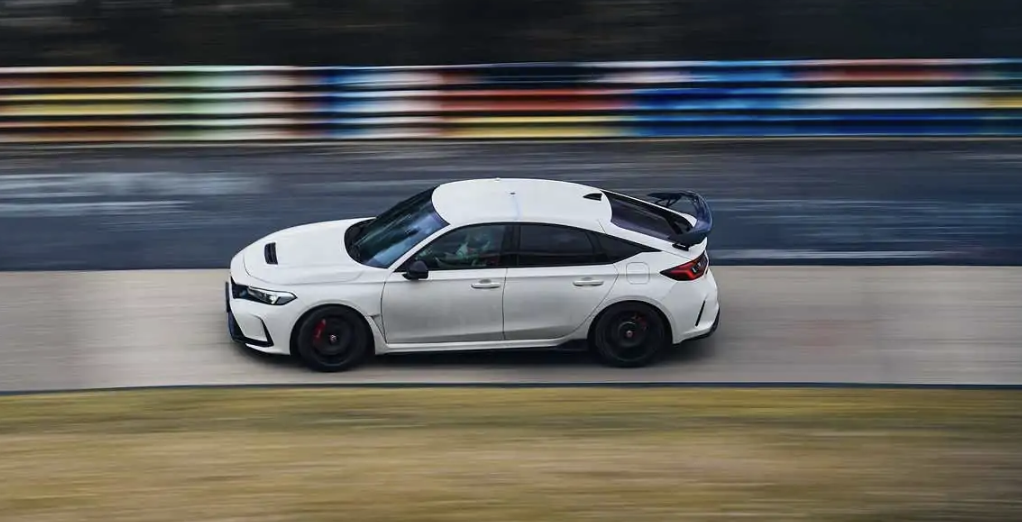 Honda Civic Type R знову дорожчає: що цього разу?