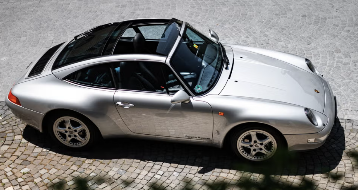 Власниця Porsche 993 отримає компенсацію $150,000 після 11-річної епопеї з механіком