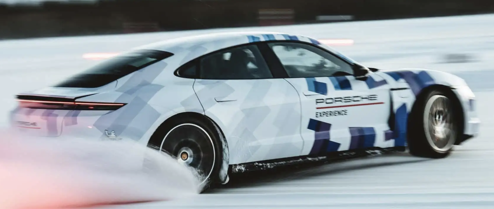 Porsche Taycan GTS встановив феноменальний рекорд із дрифту на льоду