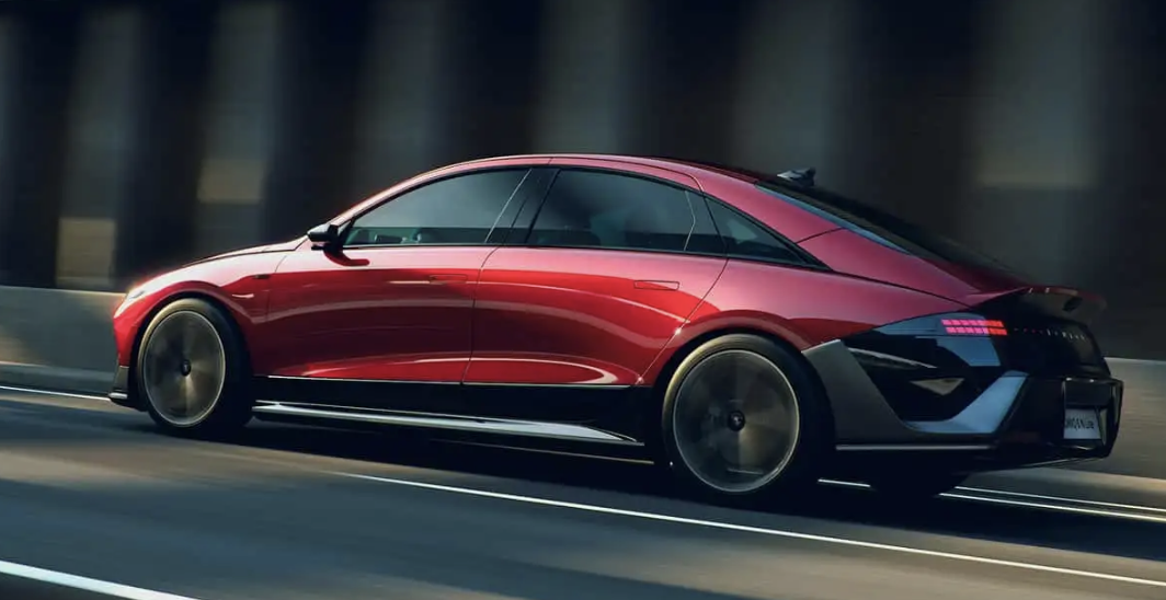 Оновлений Hyundai Ioniq 6 2026: новий вигляд із розділеними фарами